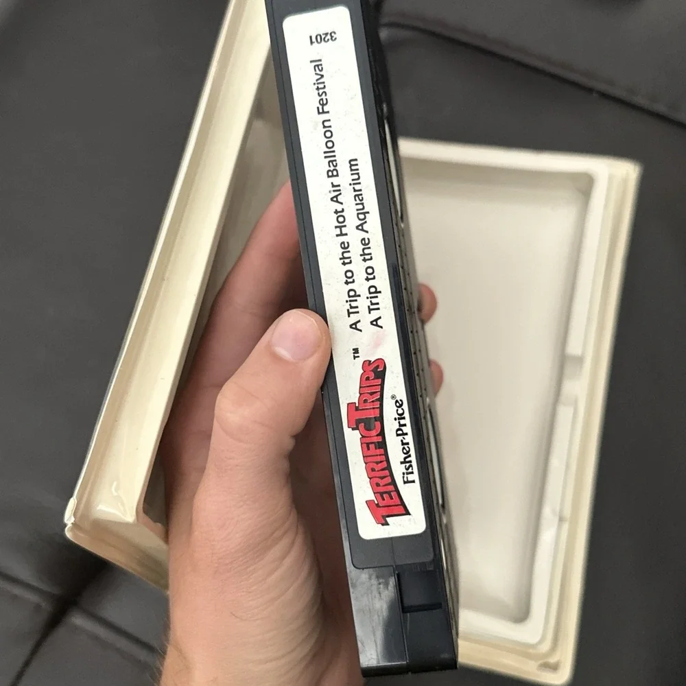 Fisher Price Terrific Trips Aquarium & Balloon Festival 80s VHS Clam Shell Case